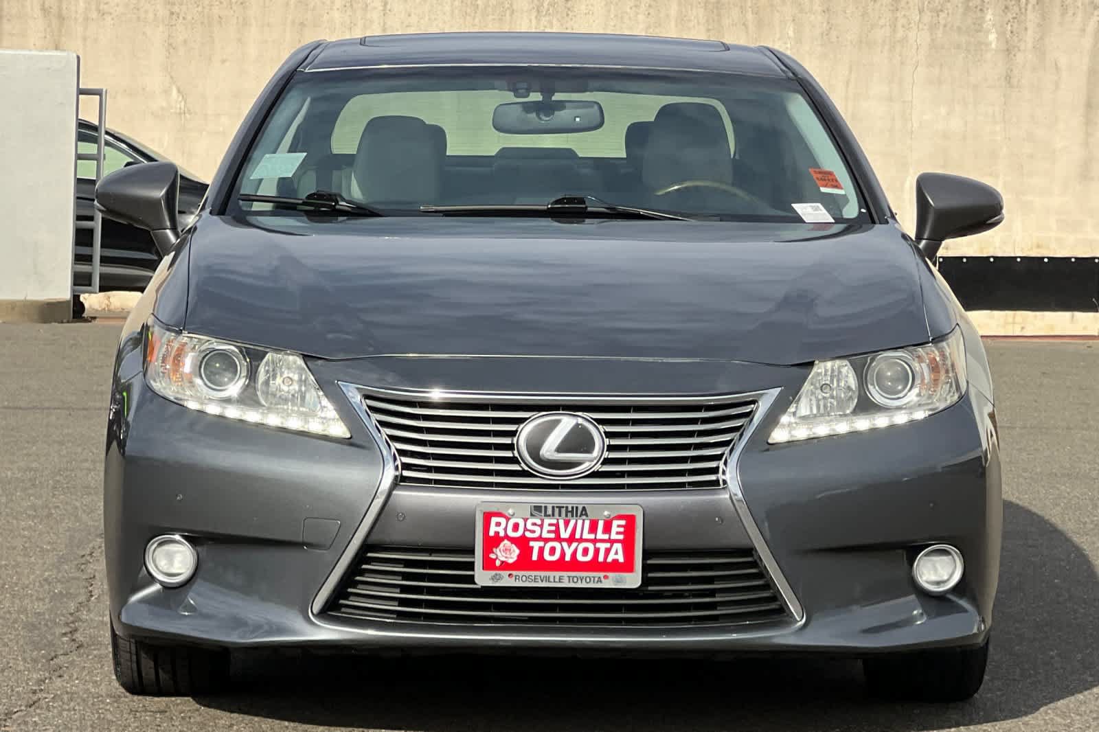 Used 2014 Lexus ES 350 w/ Luxury Package FWD image 10