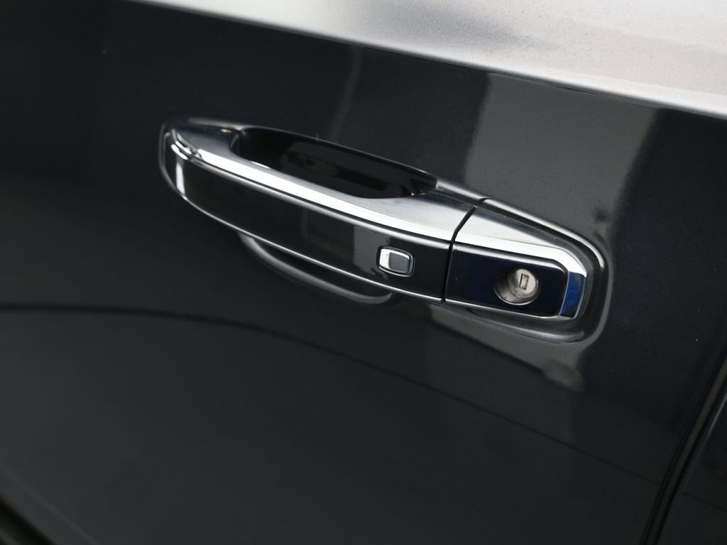 Used 2024 Chevrolet Tahoe Premier image 37