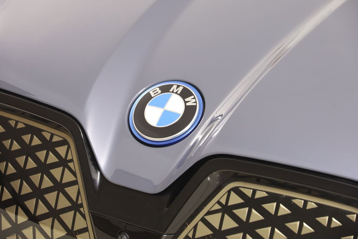 Used 2023 BMW iX M60 w/ Executive Package AWD/4WD image 21