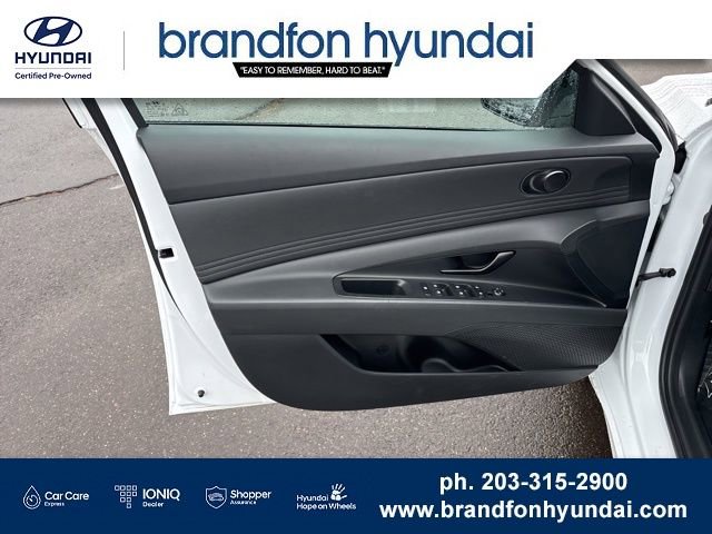 Certified 2025 Hyundai Elantra SEL FWD image 11