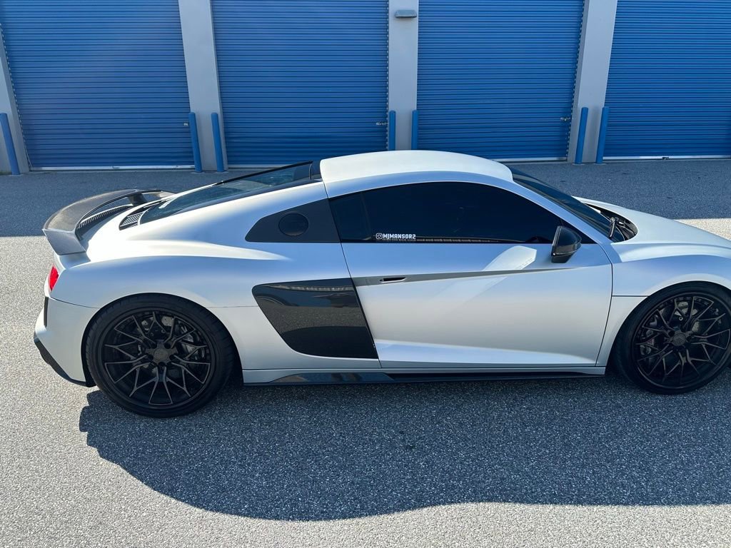 Used 2017 Audi R8 V10 plus image 9
