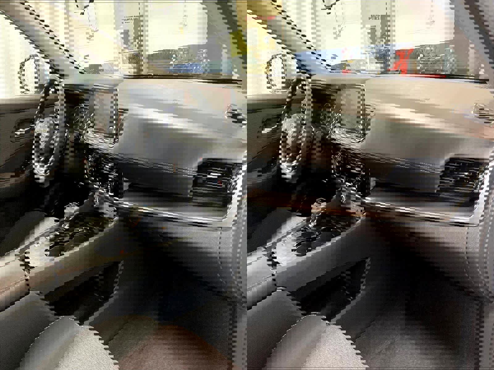 Certified 2022 Nissan Rogue SV image 14