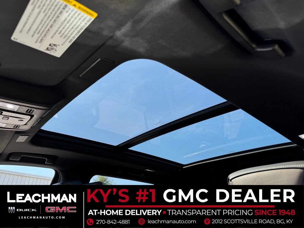 New 2026 GMC Yukon Denali Ultimate w/ LPO, Floor Liner Package AWD/4WD image 13