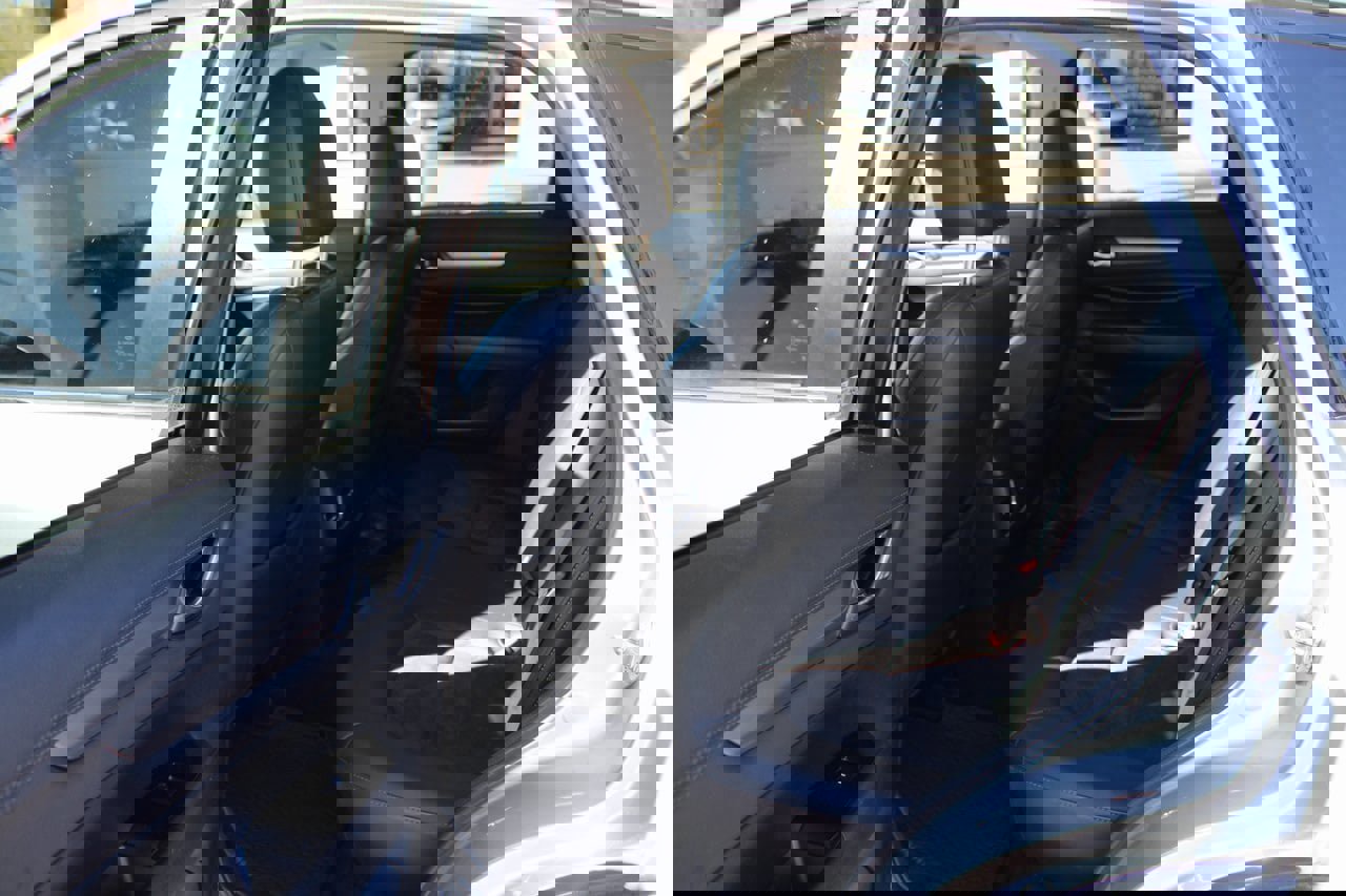 Used 2018 MAZDA CX-5 Touring w/ Preferred Equipment Package image 11