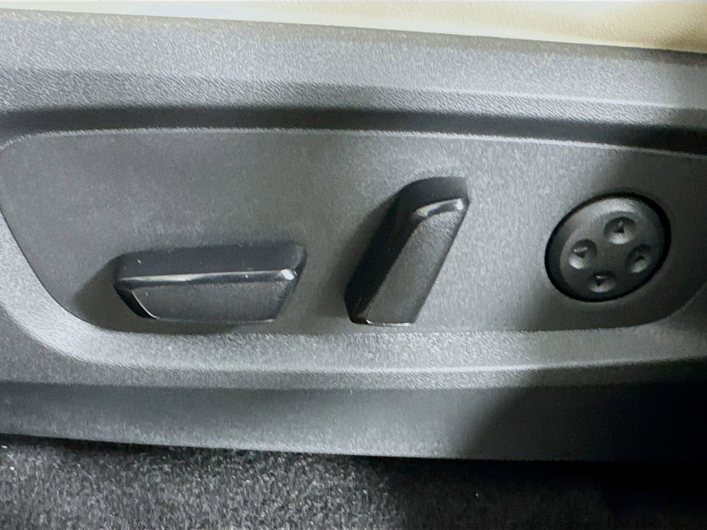 Used 2025 INFINITI QX60 Luxe image 20