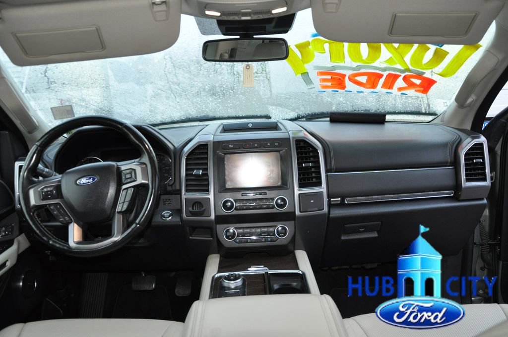 Used 2019 Ford Expedition Platinum image 18