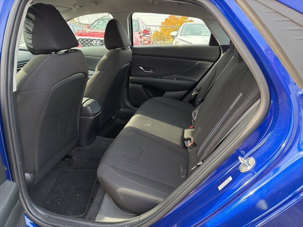 Certified 2022 Hyundai Elantra SEL FWD image 14