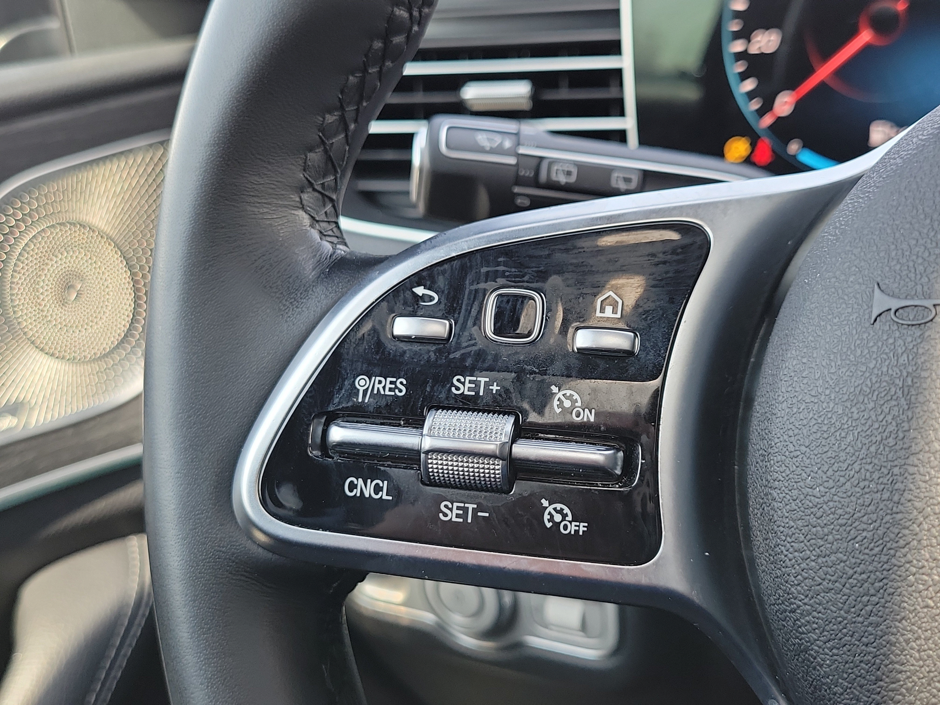 Certified 2023 Mercedes-Benz GLE 350 image 20