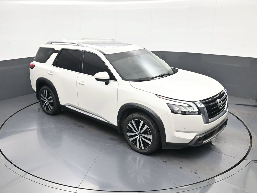 Certified 2023 Nissan Pathfinder Platinum FWD image 28