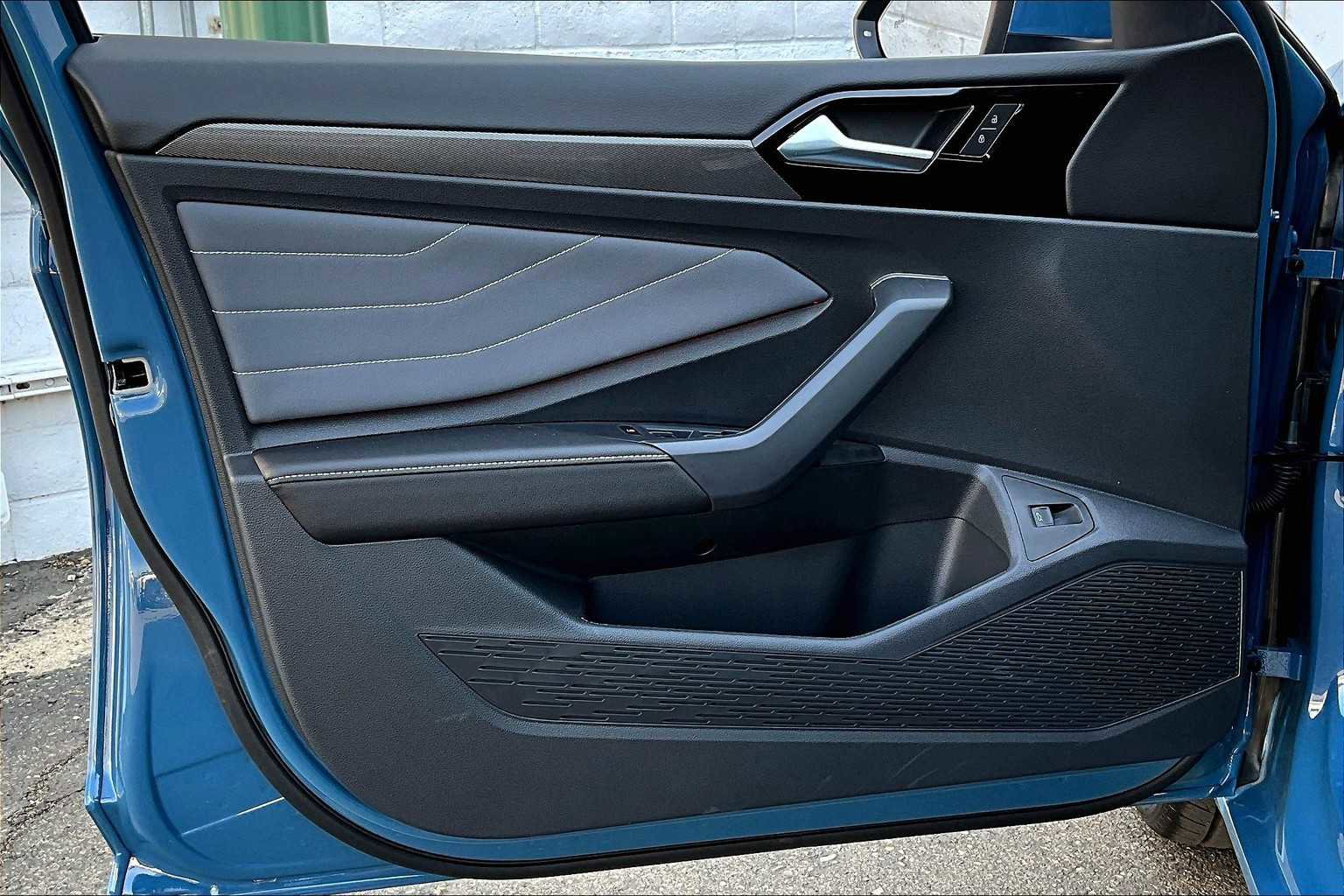 New 2025 Volkswagen Jetta SEL image 22