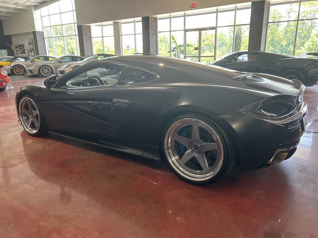 Used 2017 McLaren 570S RWD image 26