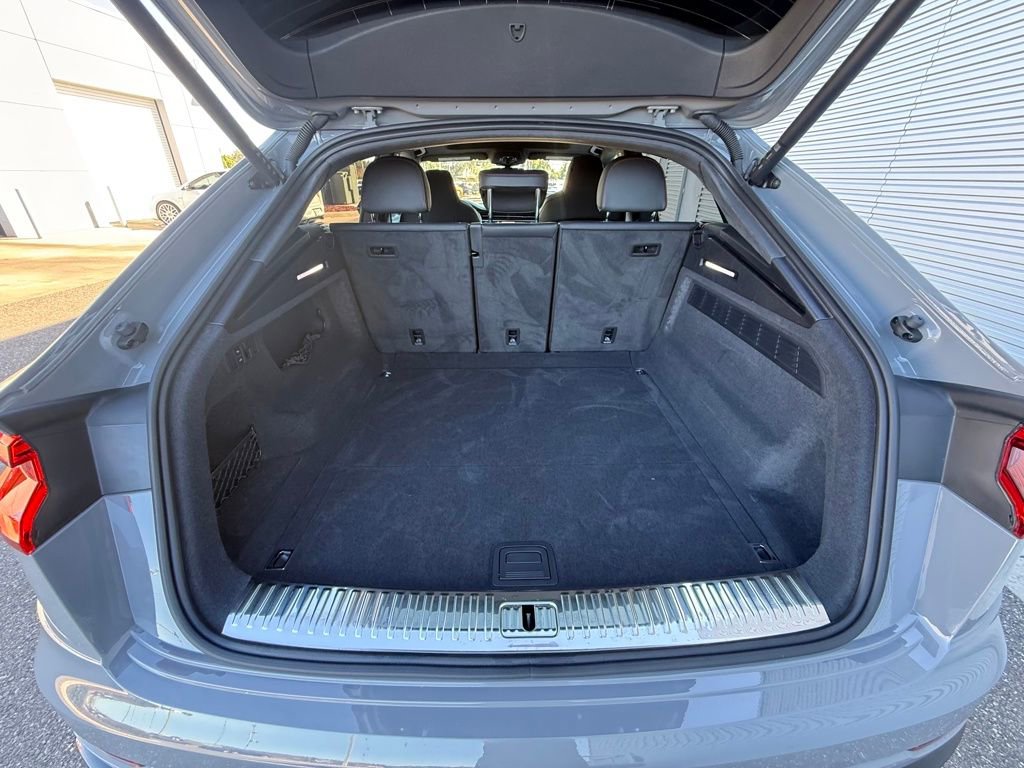 Used 2024 Audi RS Q8 w/ Black Optic Package image 73