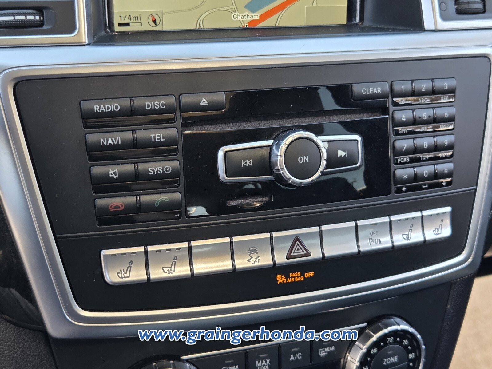 Used 2016 Mercedes-Benz GL 550 4MATIC image 24