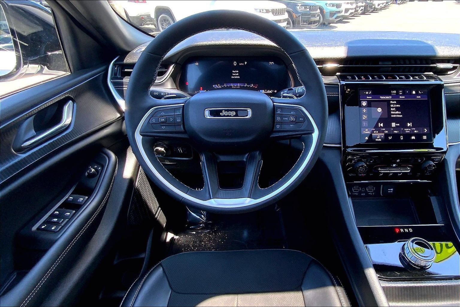 Certified 2024 Jeep Grand Cherokee Altitude AWD/4WD image 5