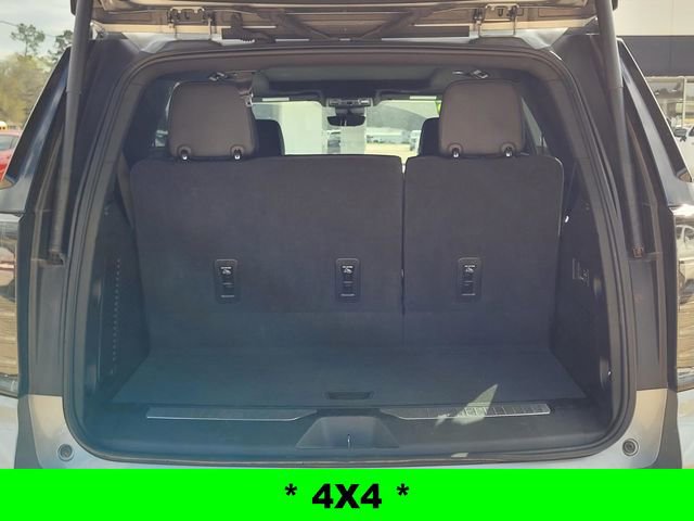 Used 2025 Chevrolet Tahoe High Country w/ Sun And Tow Package AWD/4WD image 11