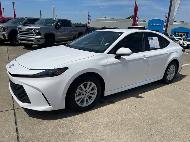 Used 2026 Toyota Camry LE w/ Convenience Package FWD image 2