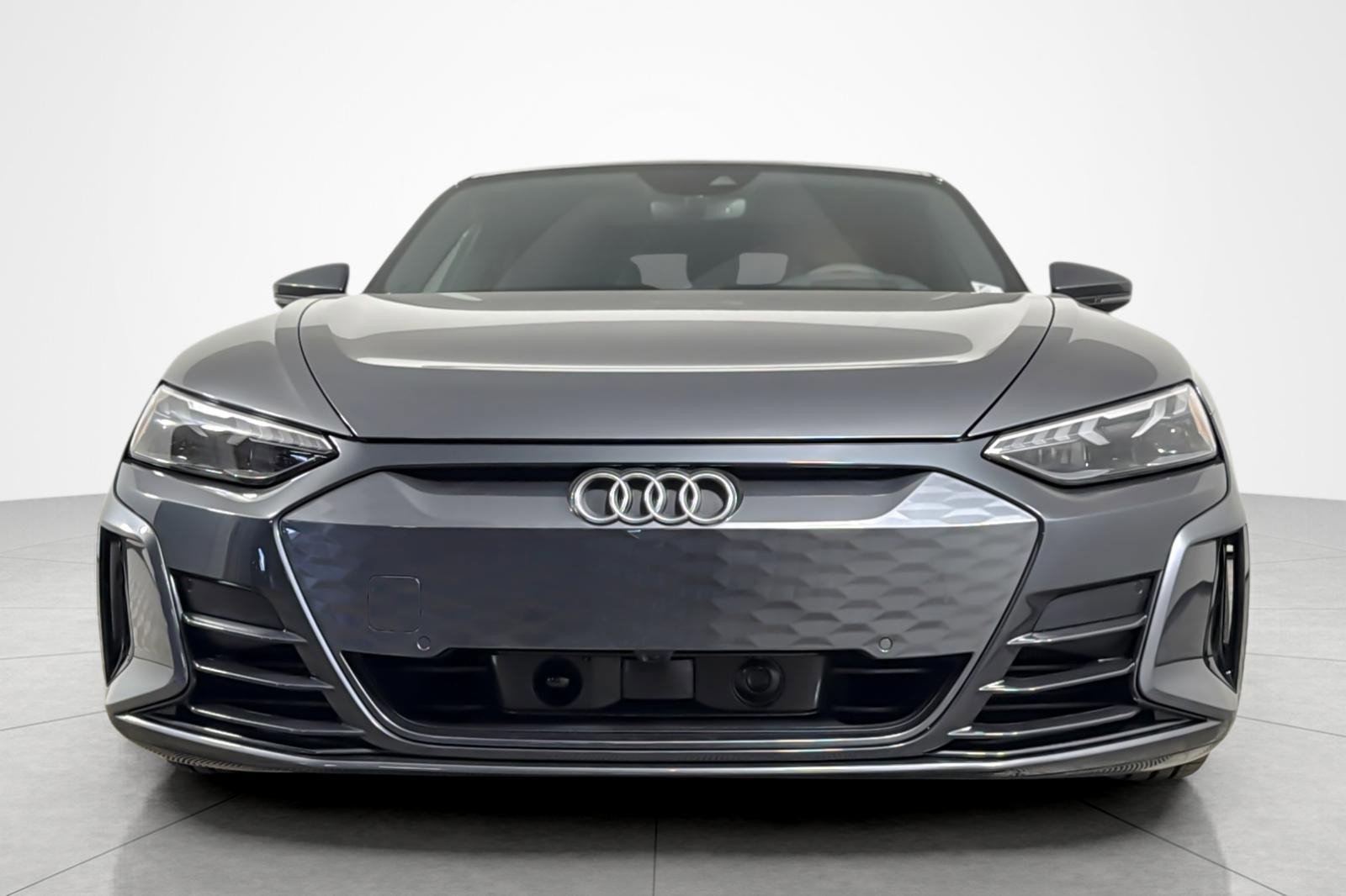 Used 2024 Audi e-tron GT Premium Plus image 8