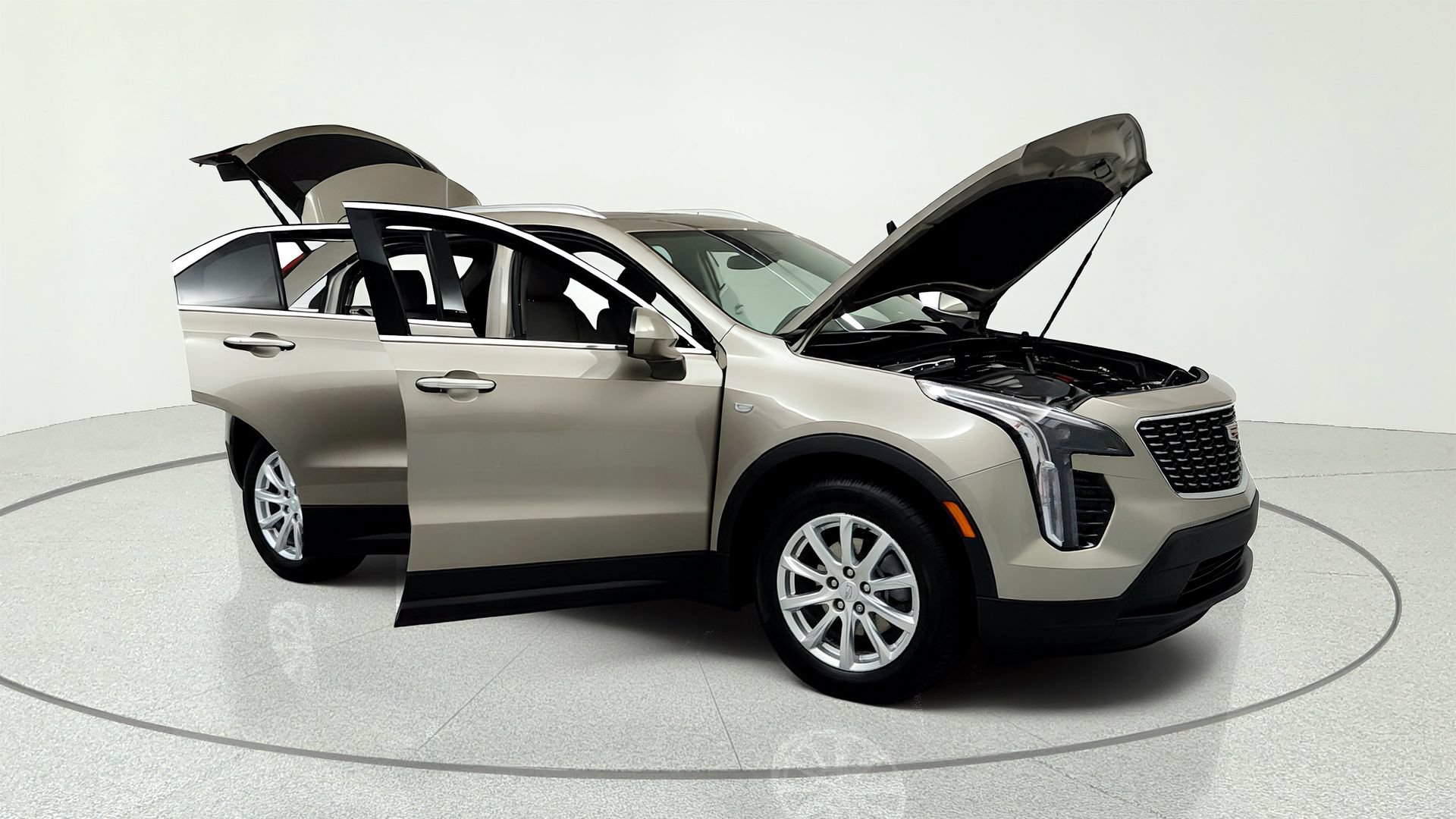 Certified 2023 Cadillac XT4 Luxury w/ Cold Weather Package AWD/4WD image 14