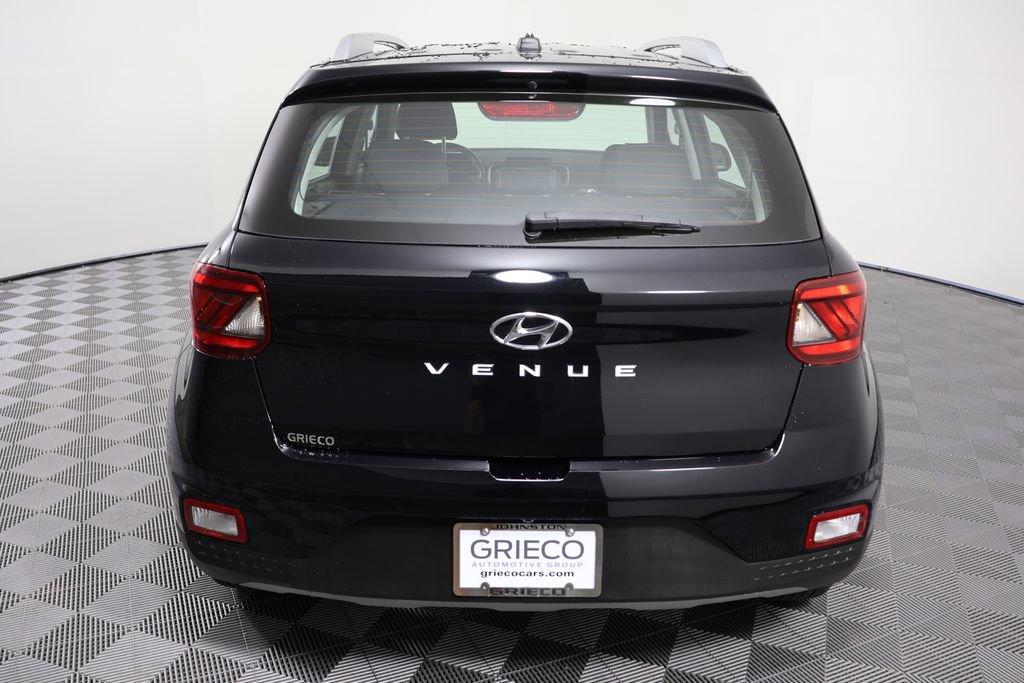 Used 2024 Hyundai Venue SEL FWD image 7