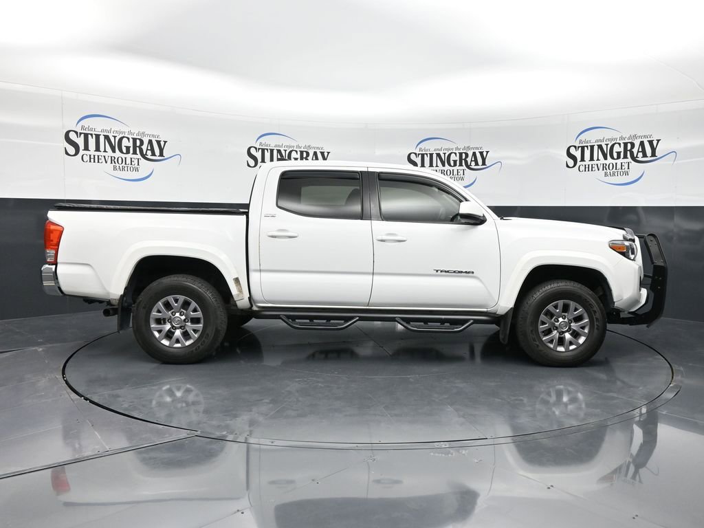 Used 2018 Toyota Tacoma SR5 AWD/4WD image 8