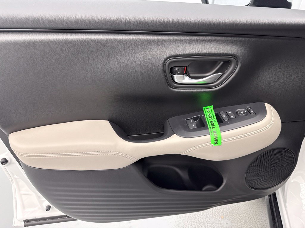 New 2027 Honda HR-V LX image 17