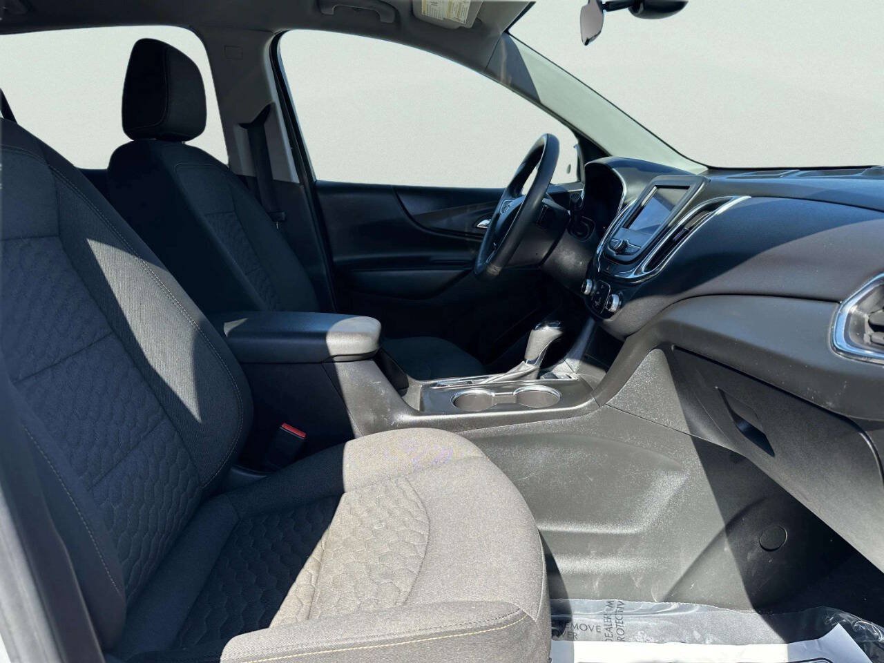 Used 2020 Chevrolet Equinox LT AWD/4WD image 24
