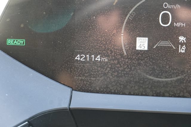 Used 2024 Toyota Prius XLE FWD image 29