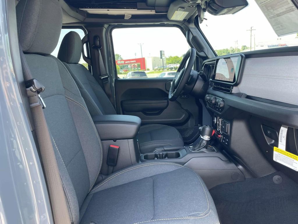 New 2025 Jeep Wrangler Unlimited Sport image 15