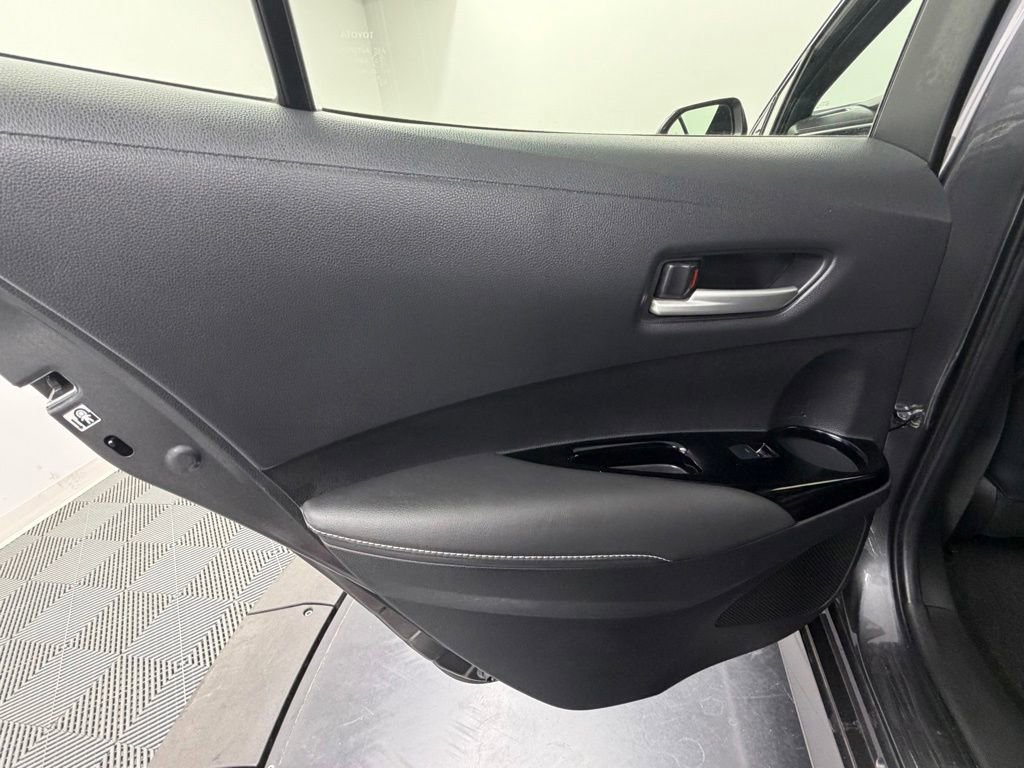 Certified 2022 Toyota Corolla XSE FWD image 38