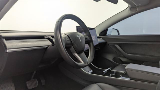 Used 2019 Tesla Model 3 Long Range RWD image 22