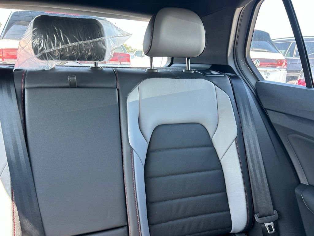 New 2026 Volkswagen GTI SE FWD image 14