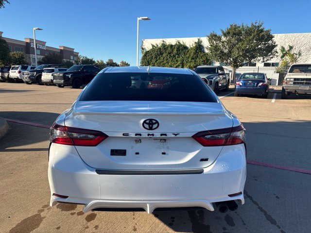 Used 2024 Toyota Camry SE FWD image 6