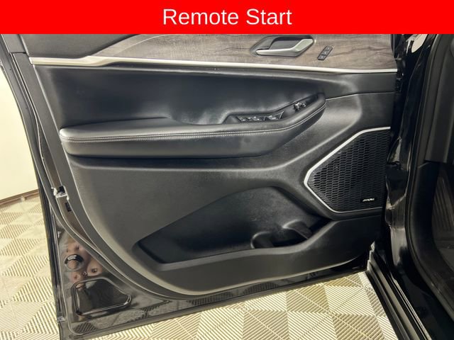 Used 2022 Jeep Grand Cherokee Limited 4xe image 12