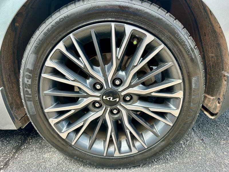 Used 2024 Kia Forte GT-Line w/ GT-Line Premium Package FWD image 34