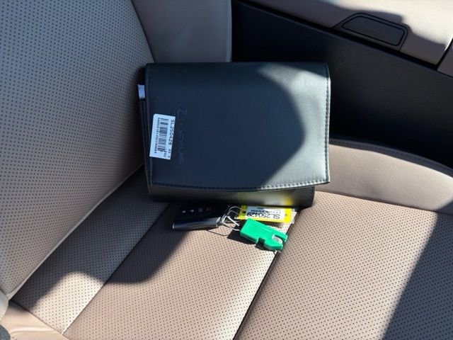 Used 2025 Lexus ES 350 w/ Premium Package image 34