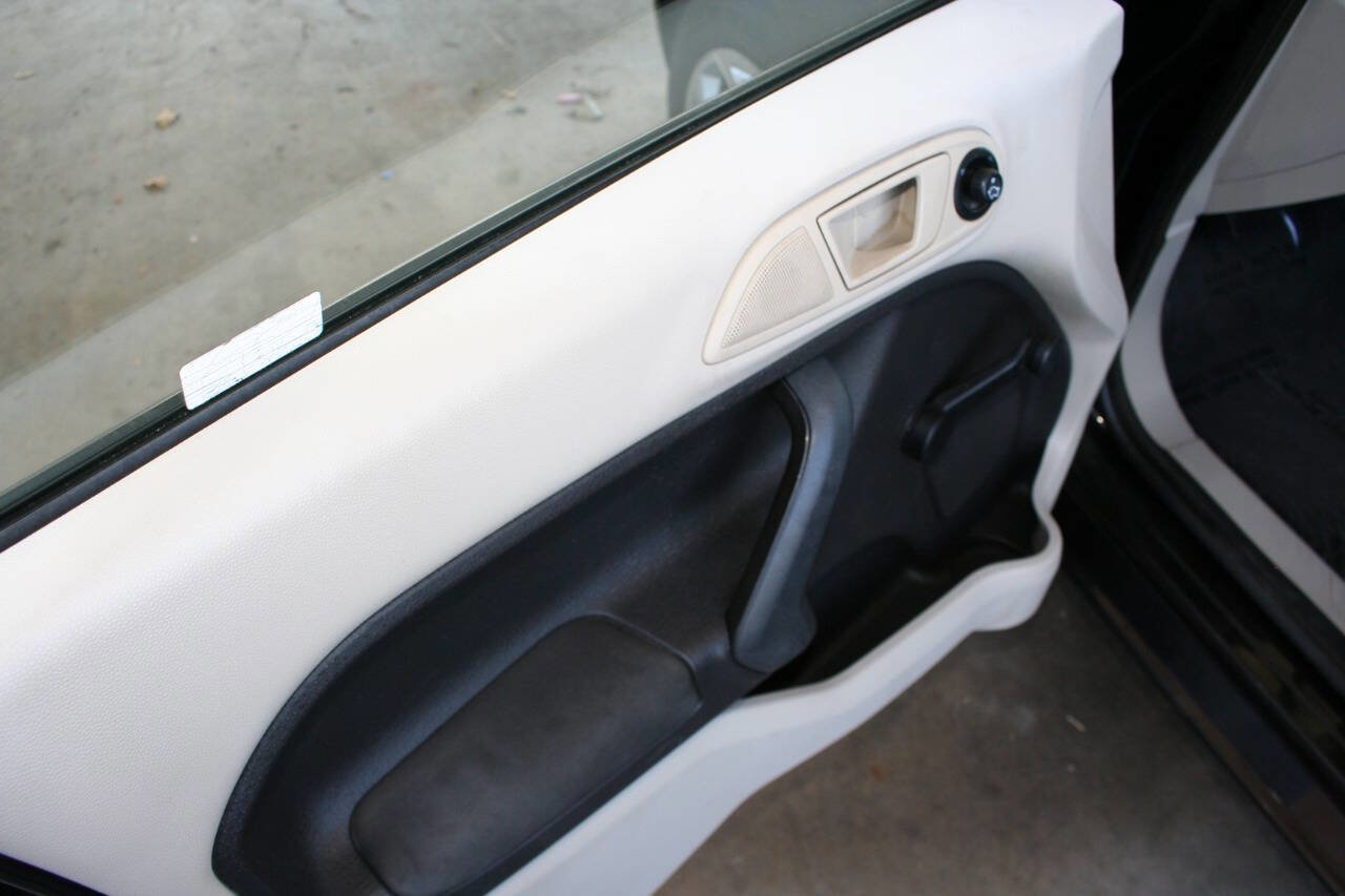 Used 2012 Ford Fiesta S FWD image 16