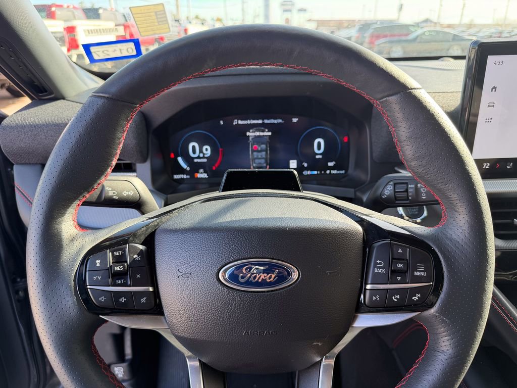 Used 2025 Ford Explorer ST-Line w/ ST-Line Street Pack image 27