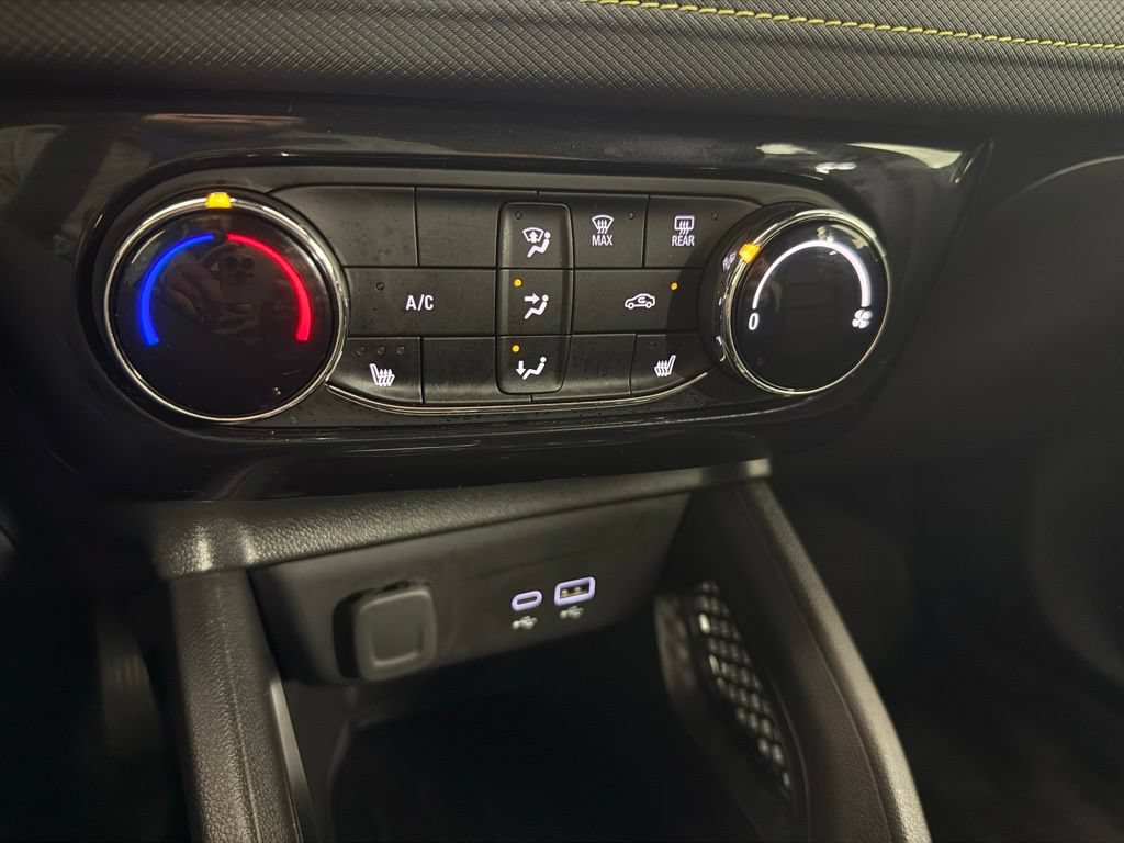 Used 2024 Chevrolet TrailBlazer ACTIV w/ Driver Confidence Package AWD/4WD image 27