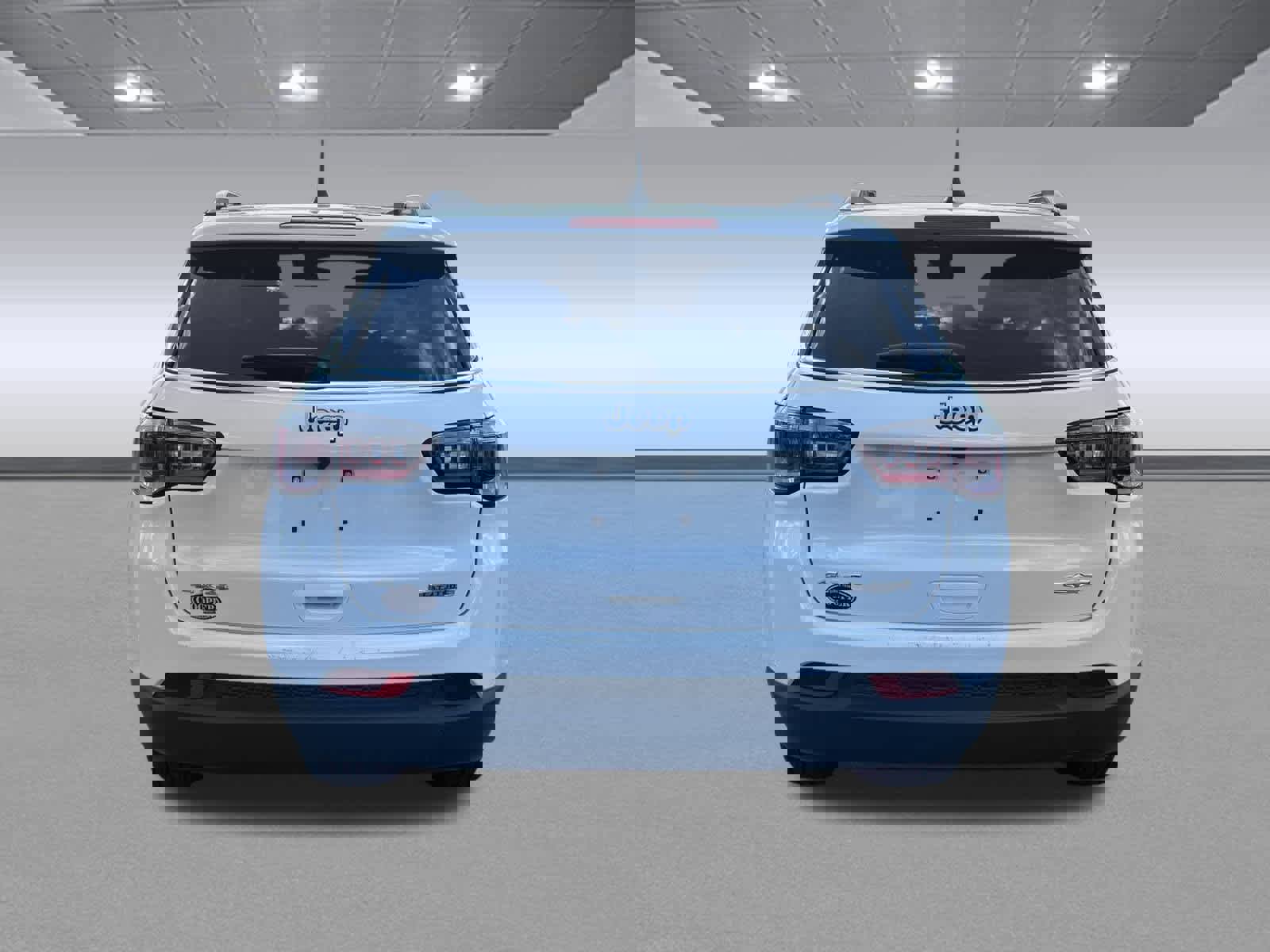 Used 2024 Jeep Compass Latitude image 6