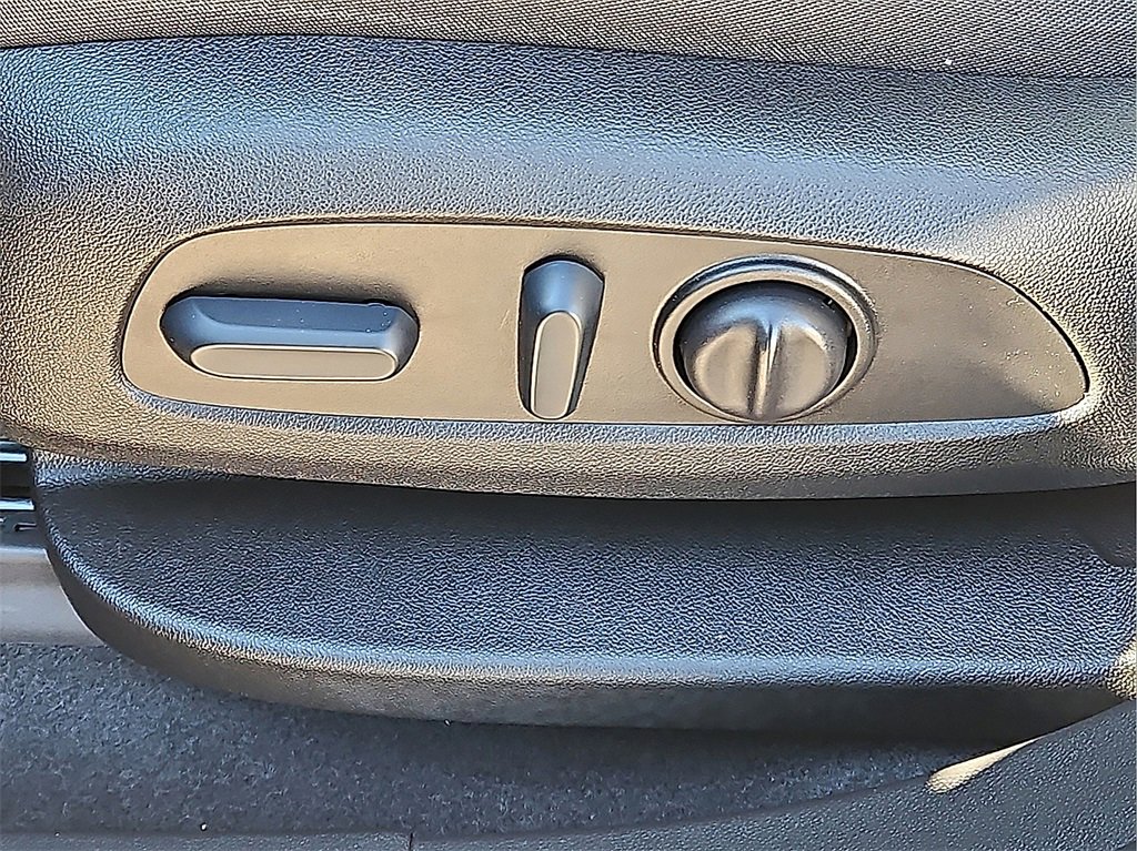 Used 2022 Chevrolet Blazer LT image 20