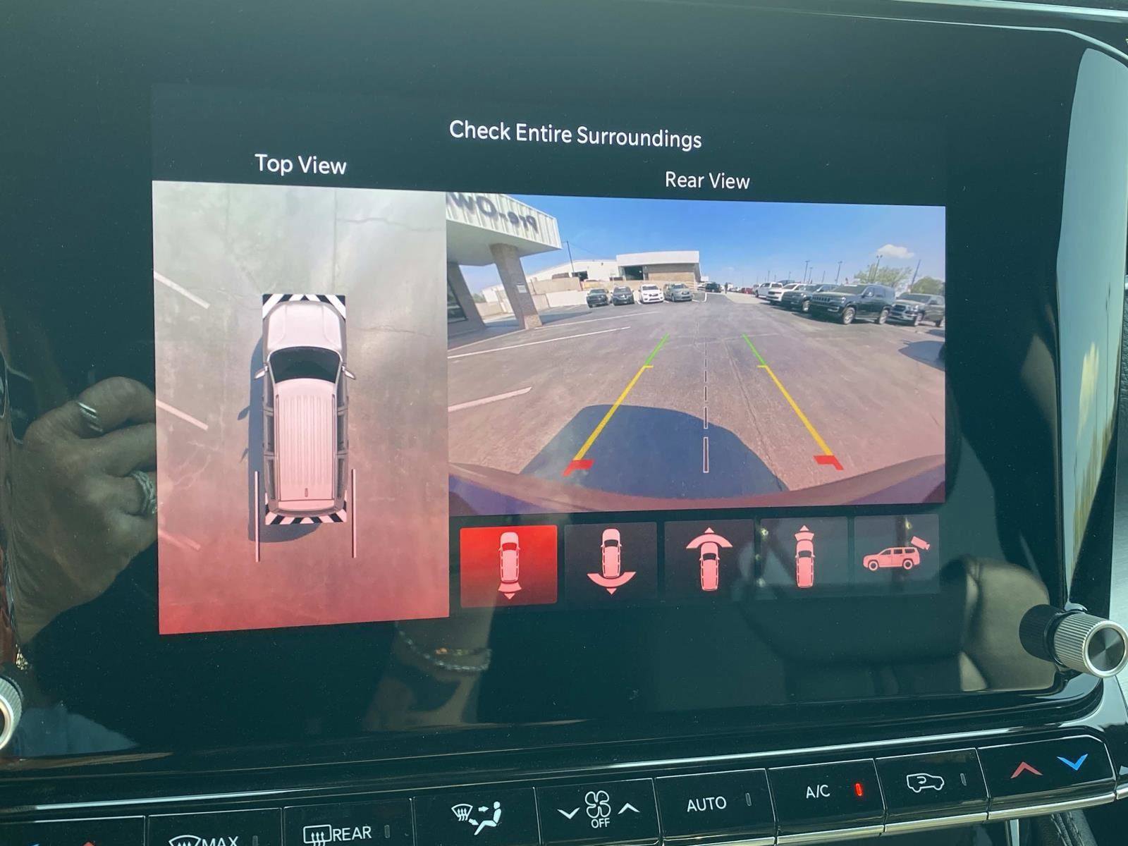 Certified 2024 Jeep Wagoneer Series II w/ Convenience Group I image 30