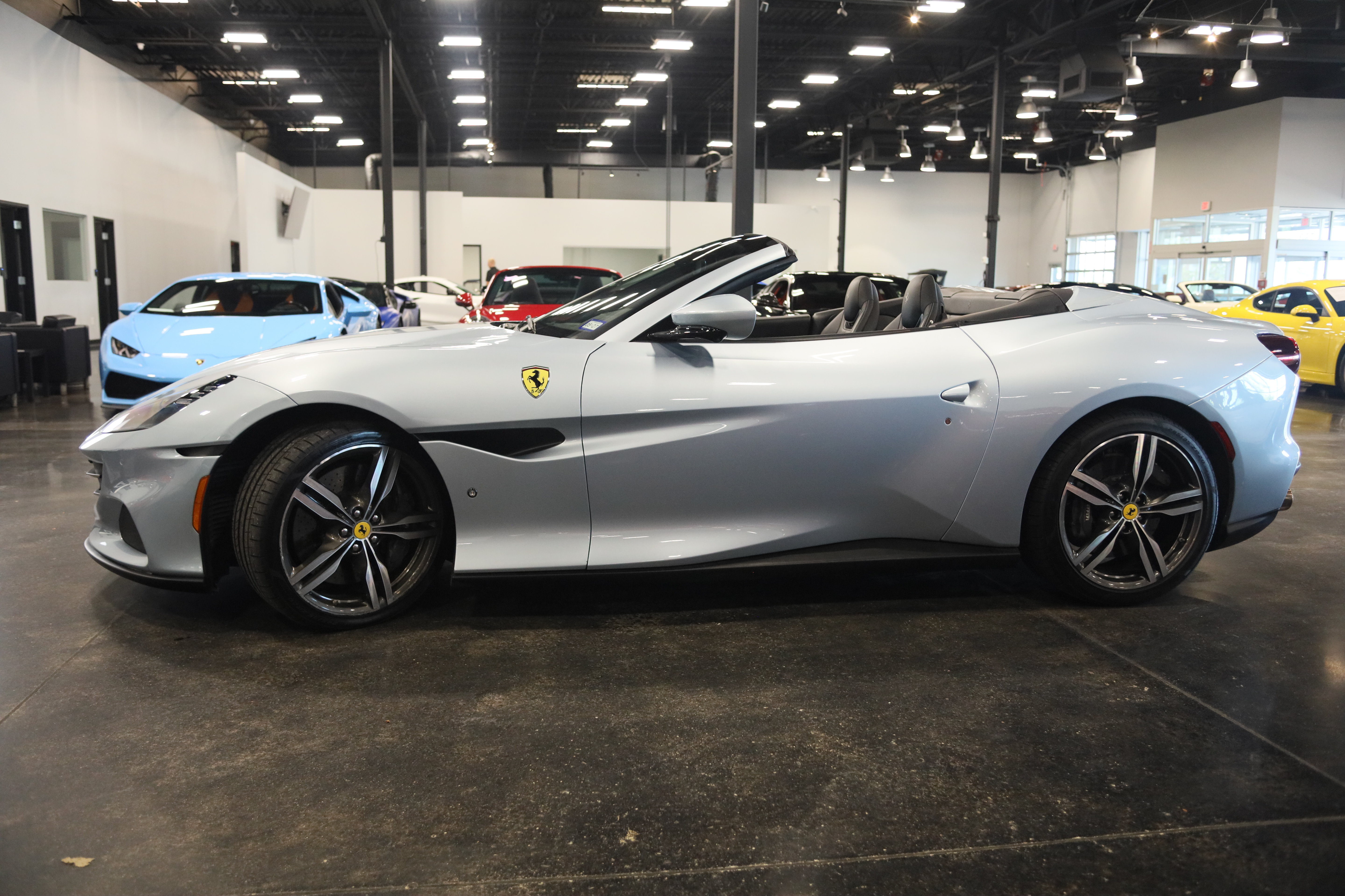 Used 2022 Ferrari Portofino M RWD image 12