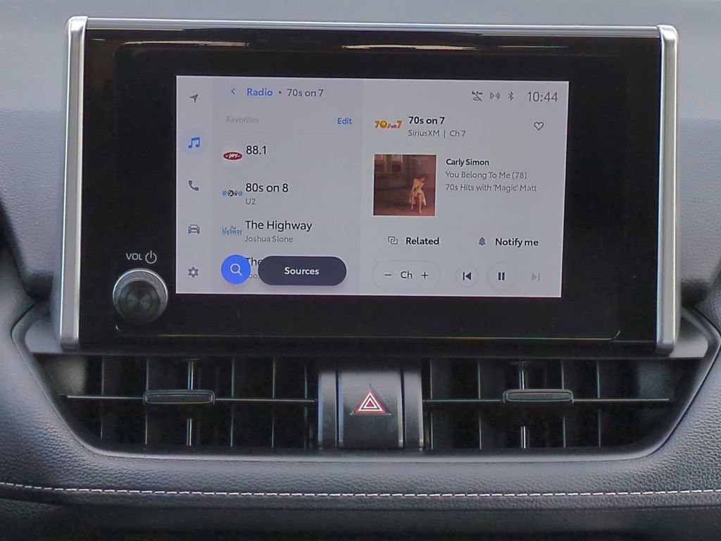 Used 2023 Toyota RAV4 AWD Hybrid image 17