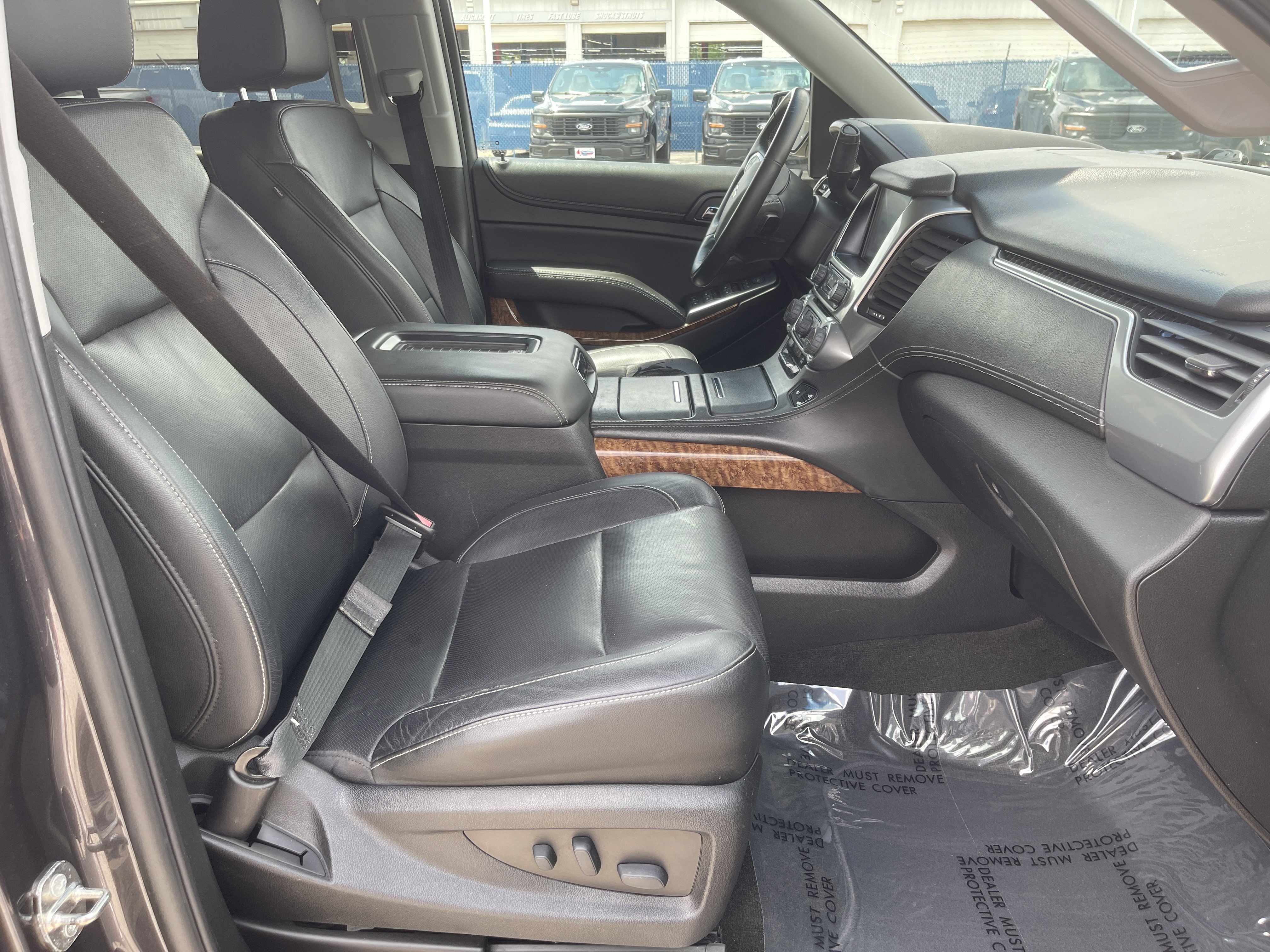 Used 2018 Chevrolet Tahoe Premier RWD image 16