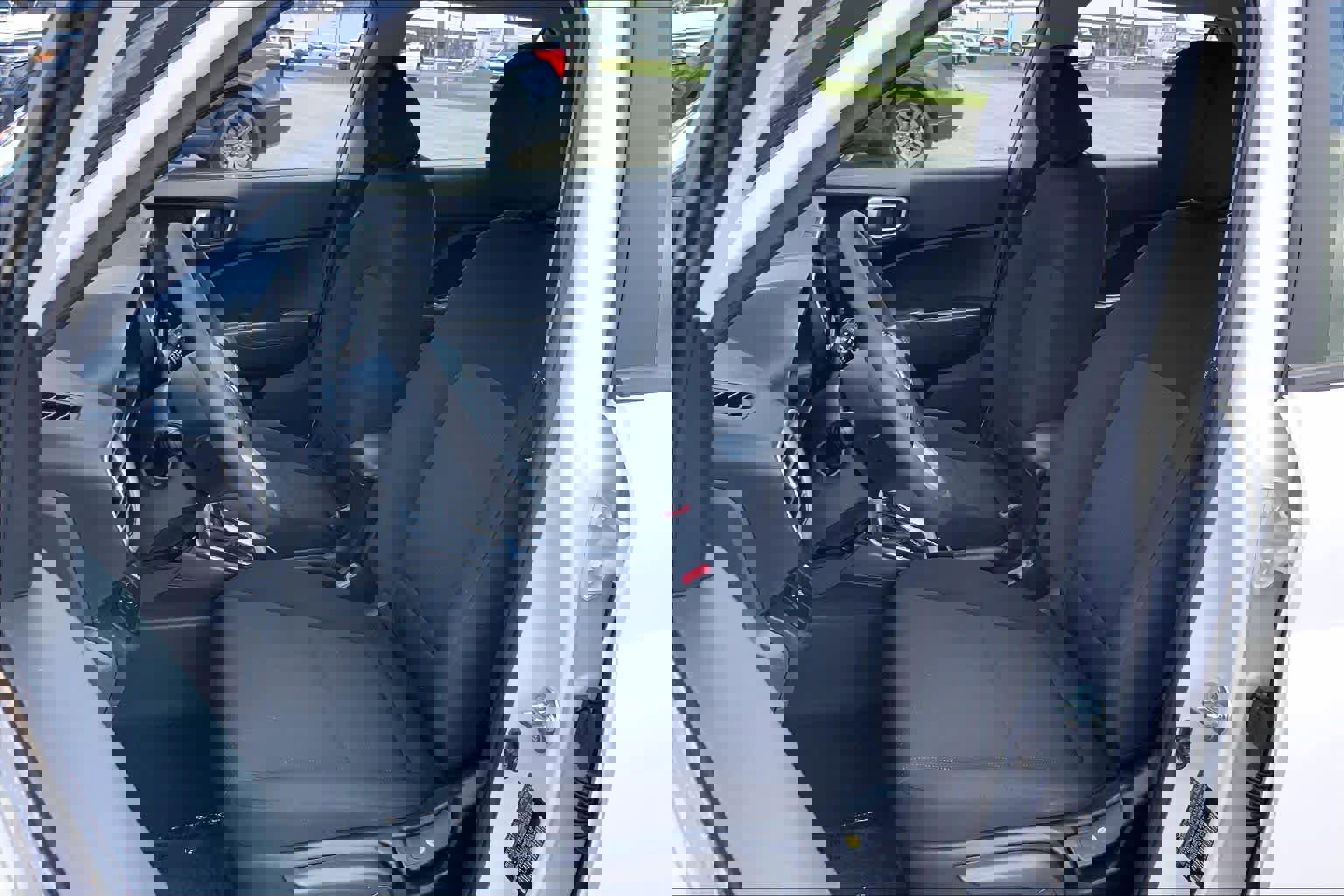 Used 2025 Hyundai Venue SE image 8