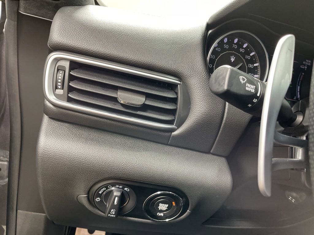 Used 2022 Maserati Levante GT image 7