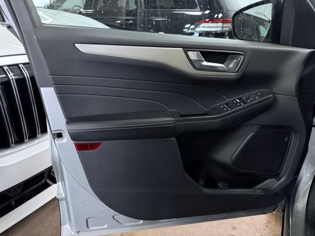 Used 2022 Ford Escape SEL FWD image 13