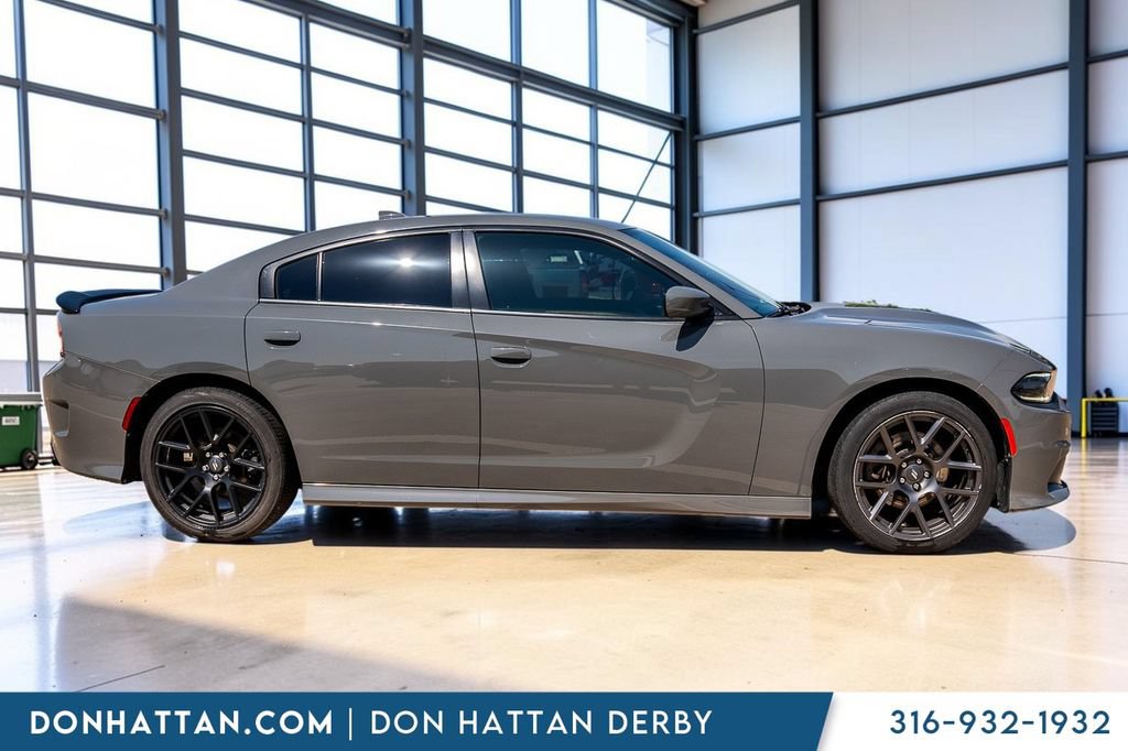 Used 2017 Dodge Charger R/T RWD image 32