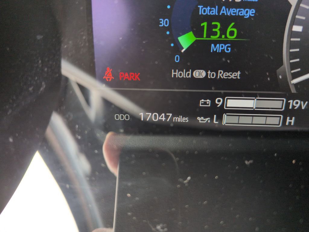 Used 2024 Toyota Sequoia Capstone AWD/4WD image 16