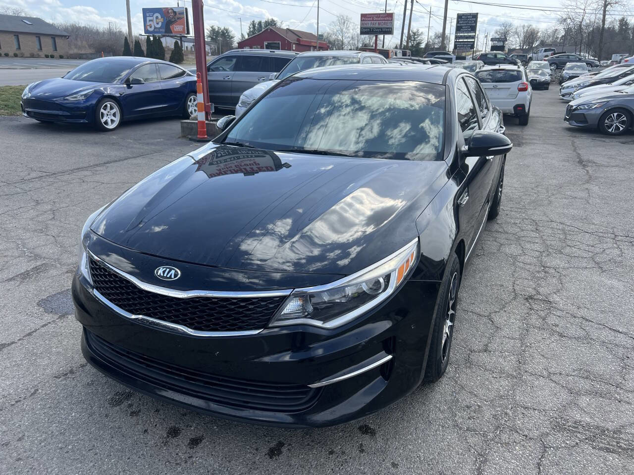 Used 2016 Kia Optima LX image 2